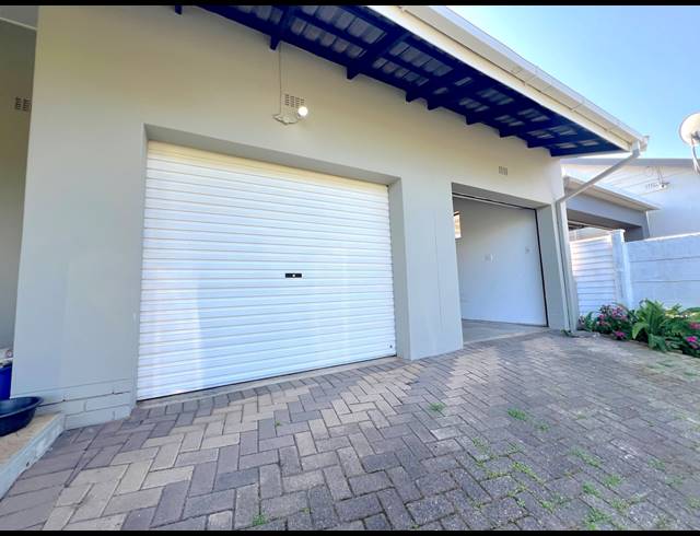 4 BEDROOM HOUSE FOR SALE IN SCOTTBURGH SOUTH